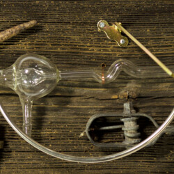 Kontraststudien mit verschiedenen Materialien