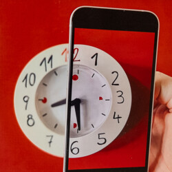 Uhr (Phone framing: Natur und Zeit rahmen)