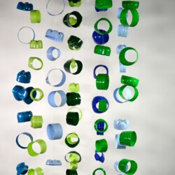 Kunst aus Wegwerfflaschen